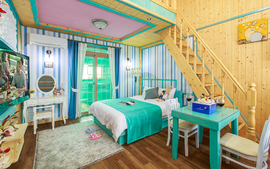 room detail thumbnail 2