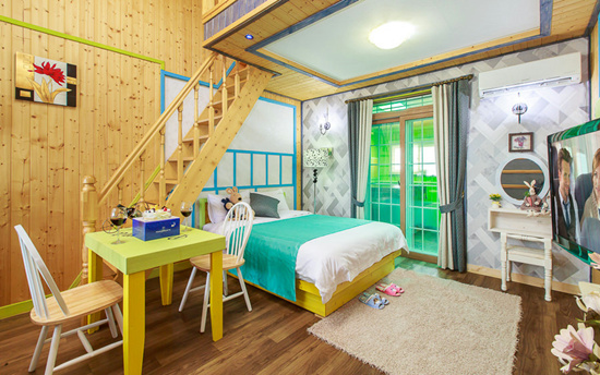 room detail thumbnail 2