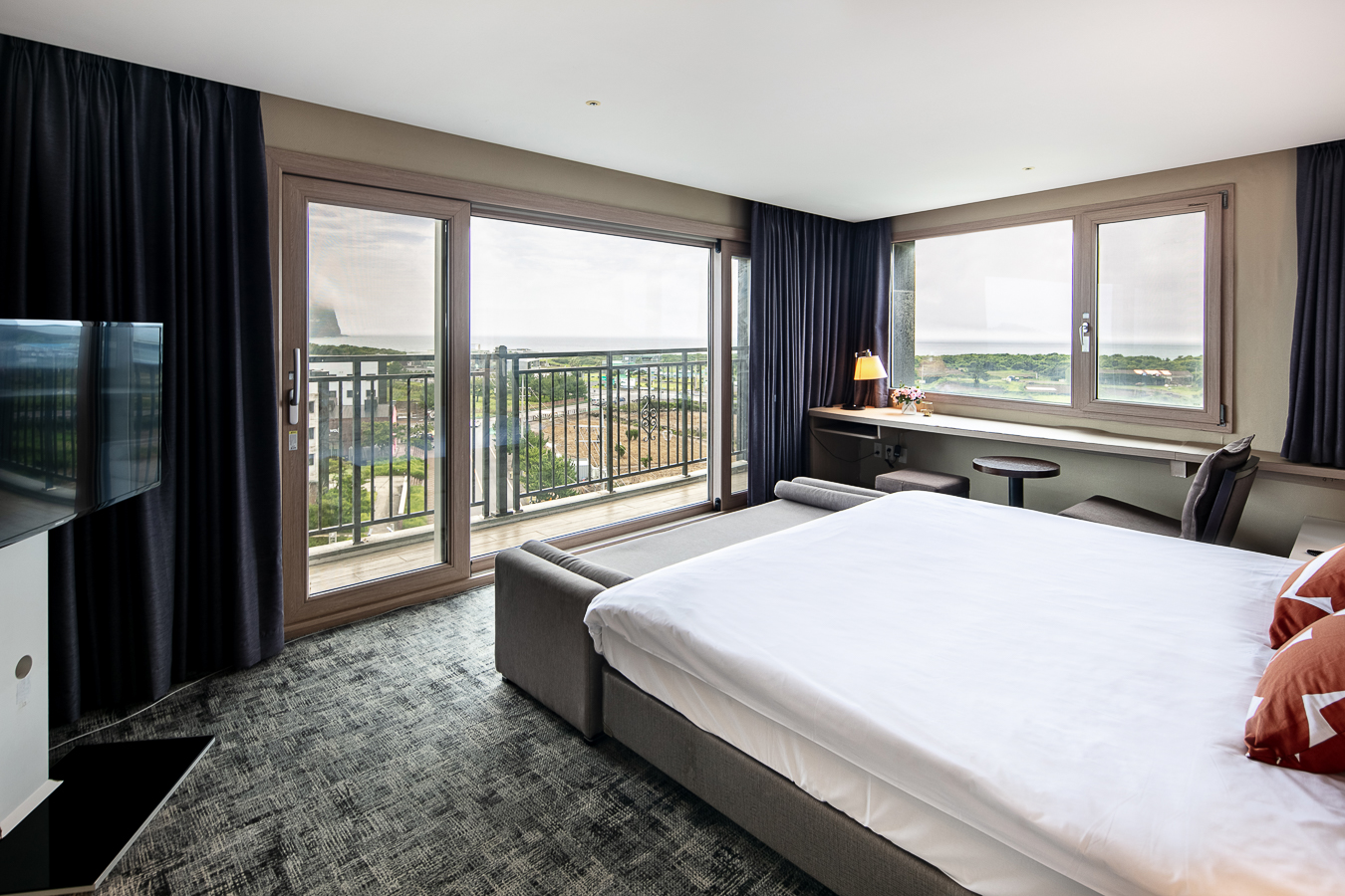 프리미어 킹 자쿠지(스누피가든 2인티켓 PKG)