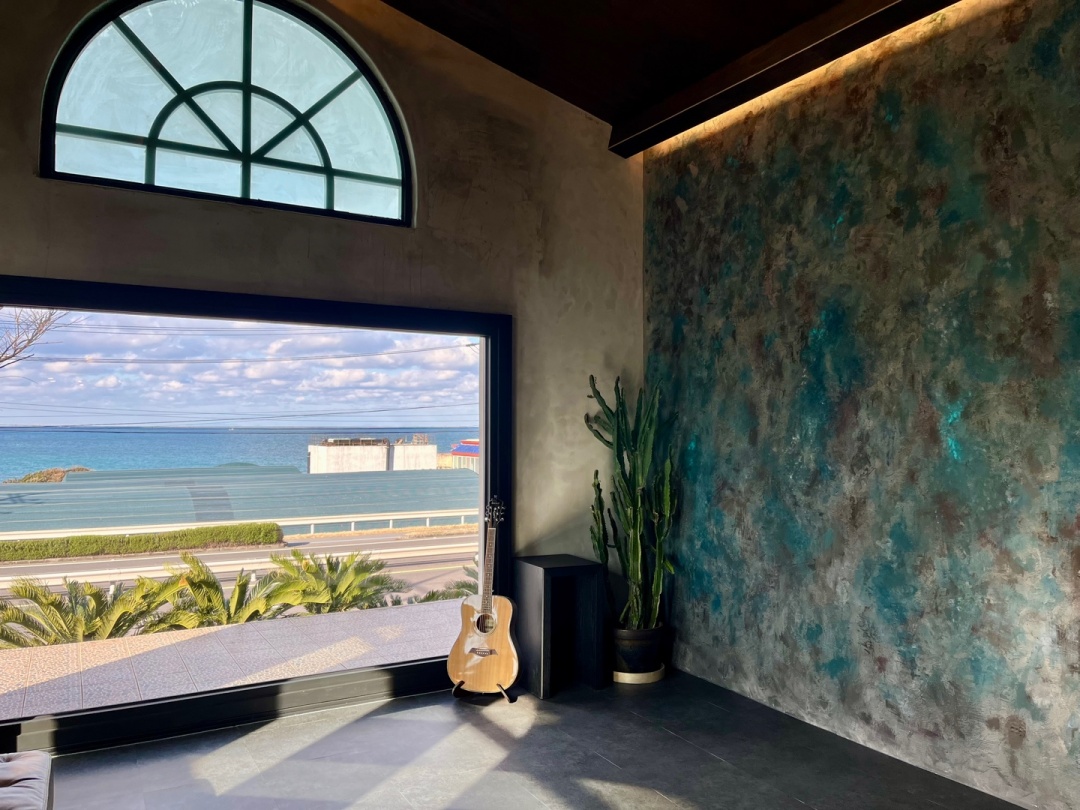 room detail thumbnail 1