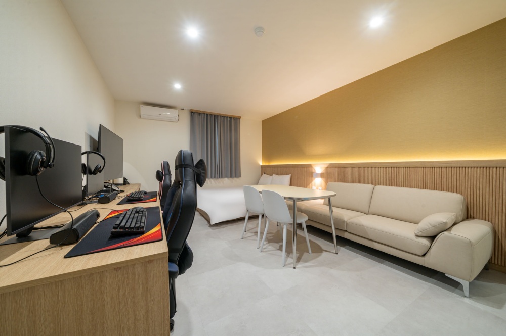 room detail thumbnail 0