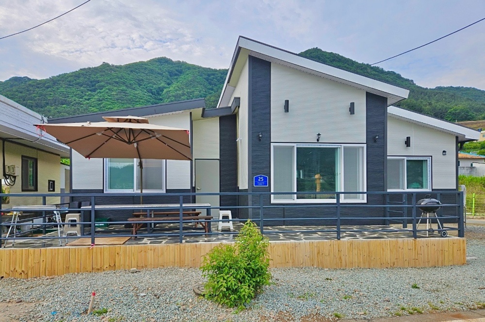 통영(사량도) 피리부는아저씨펜션 썸네일4