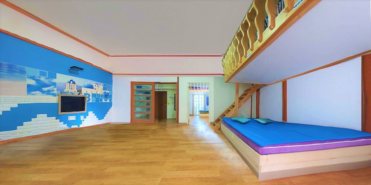 room detail thumbnail 0