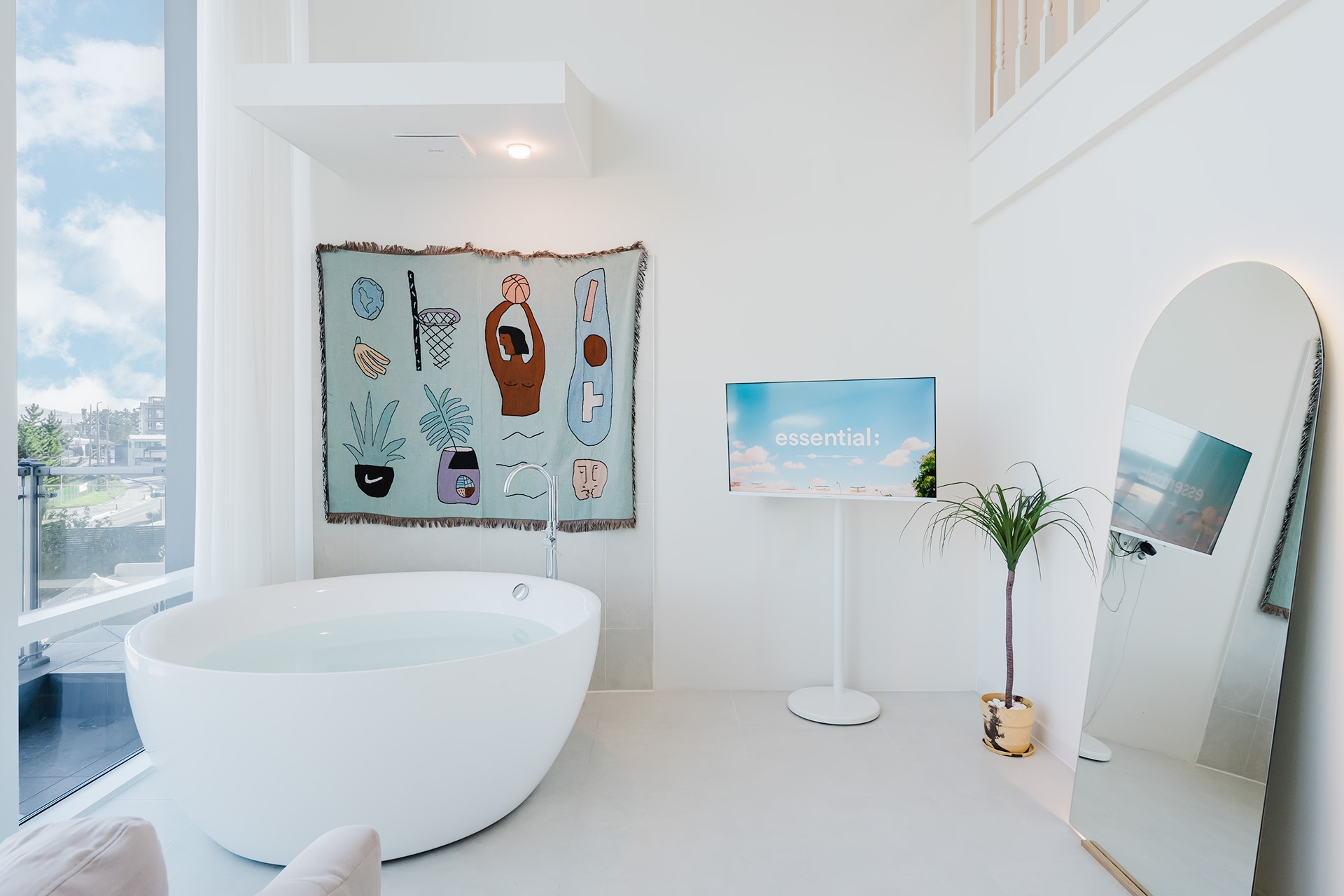 room detail thumbnail 2