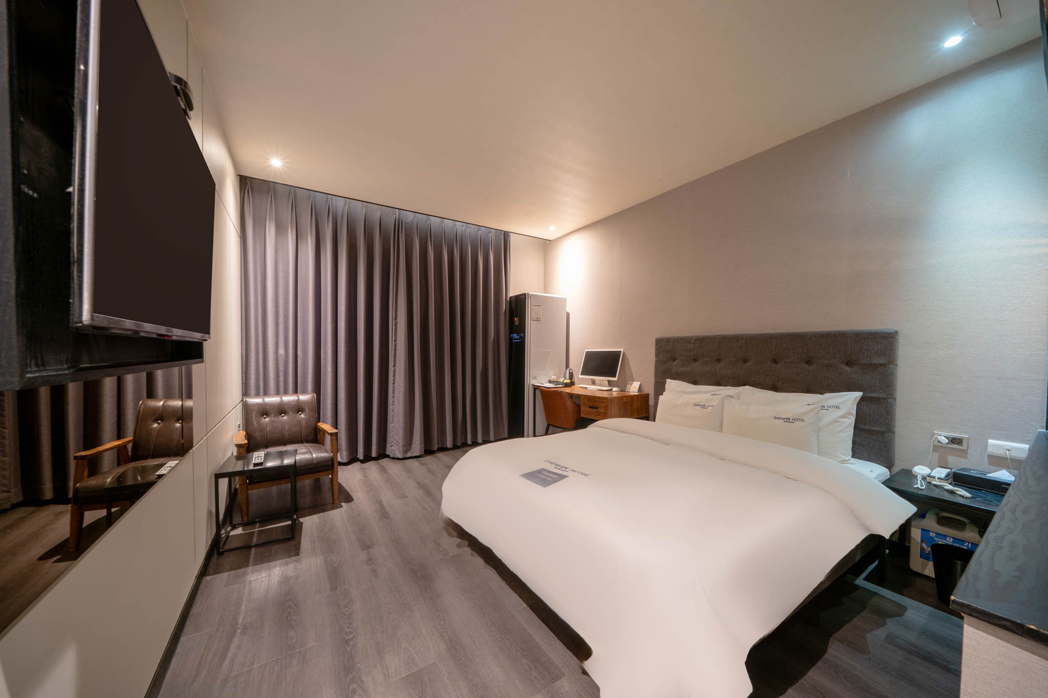 디럭스 플러스(스타일러 구비,욕조)