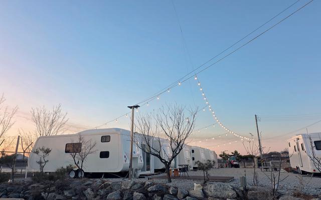 김포 대명항일칠구카라반&카페