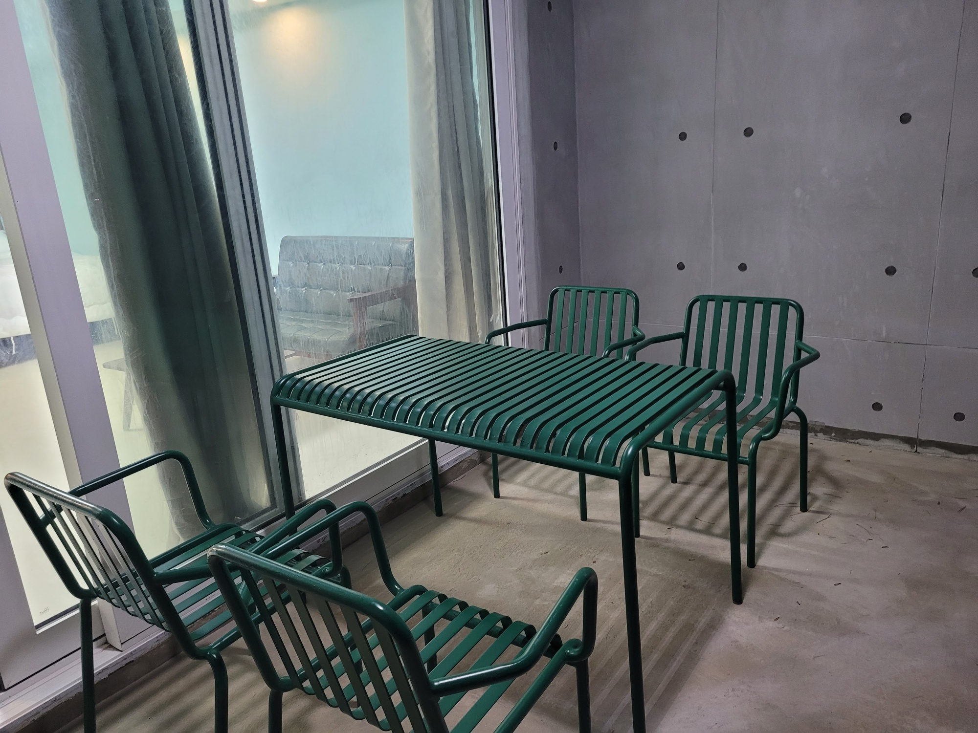 room detail thumbnail 2