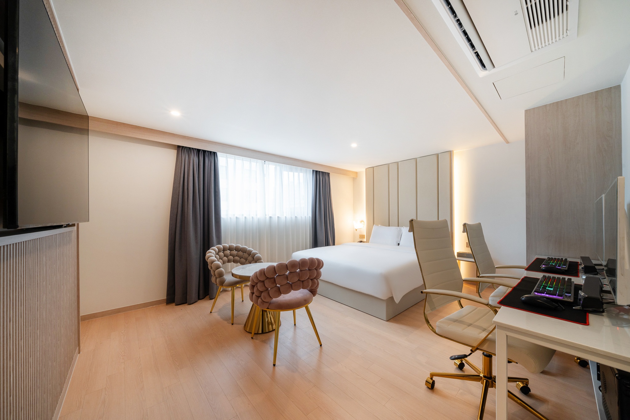 부산 대연동 그랜디스 호텔 썸네일2