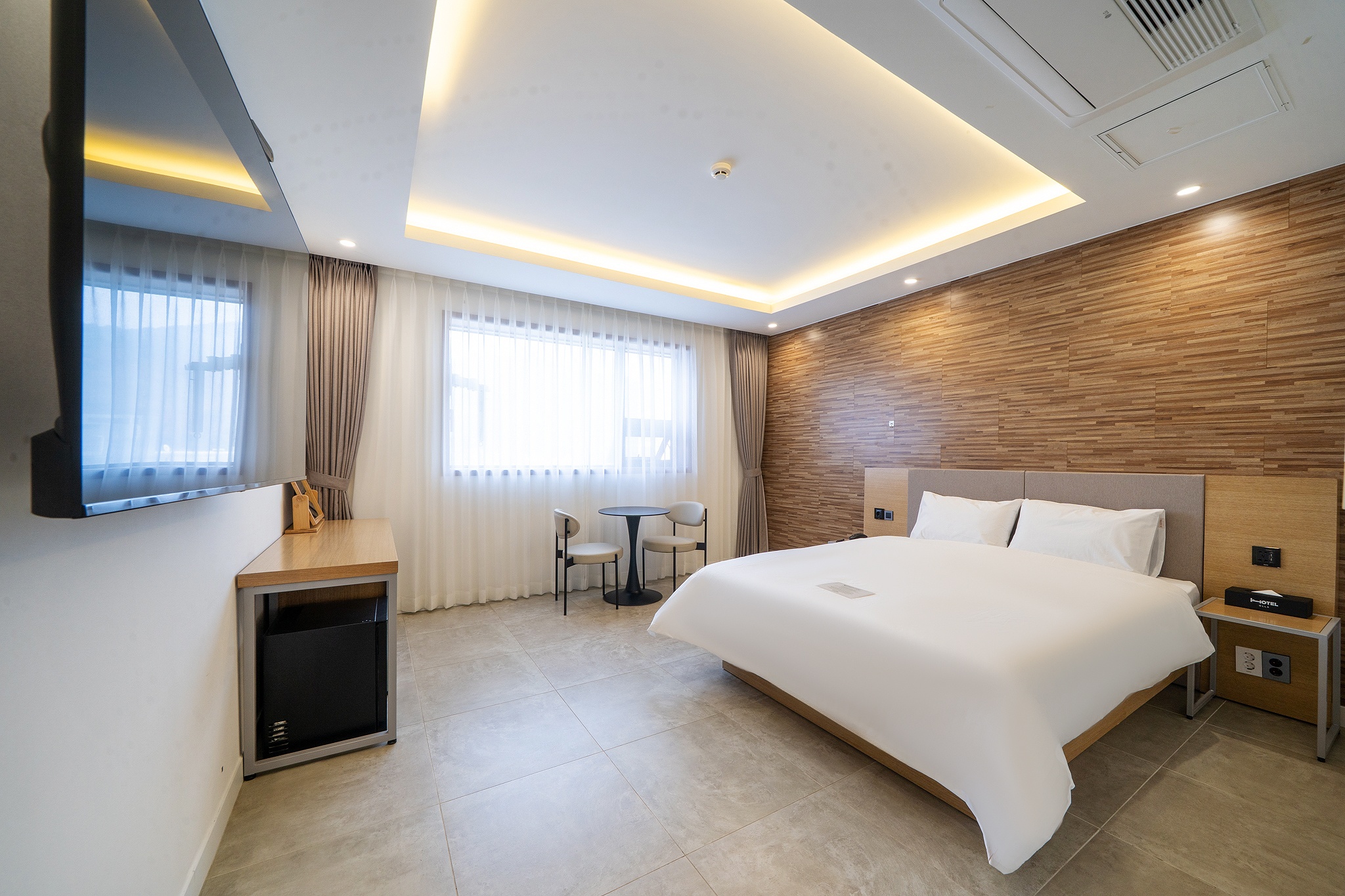 스탠다드 더블 마운틴(10평ㅣ마운틴뷰ㅣ실내욕조) 주중조식