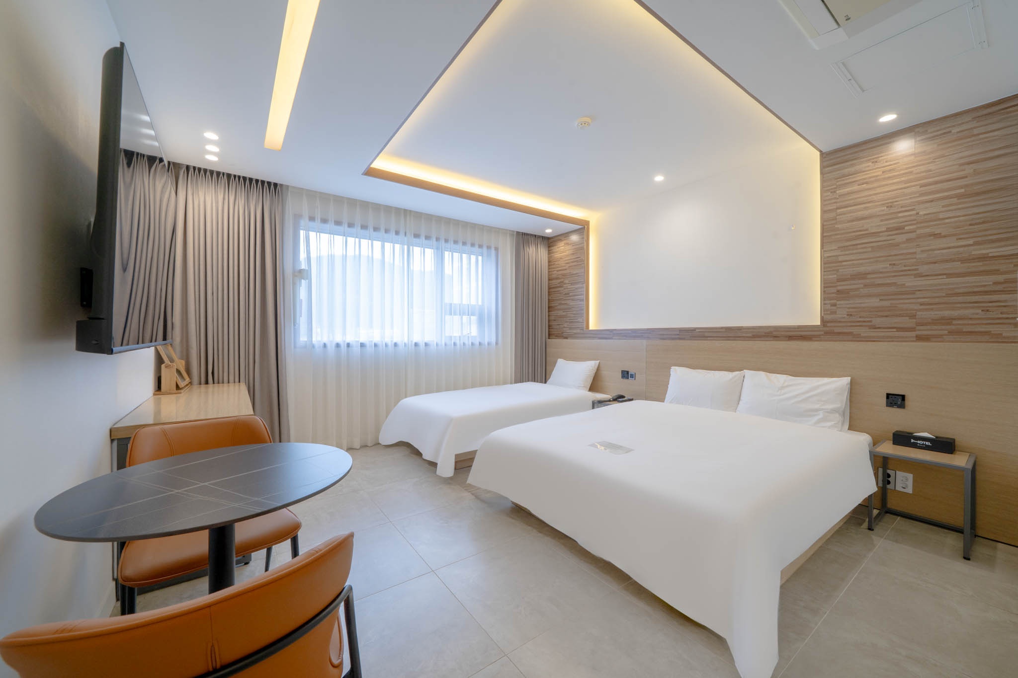 스탠다드 트윈 마운틴(리뉴얼 객실ㅣ10평ㅣ마운틴뷰ㅣ실내욕조) 주중조식