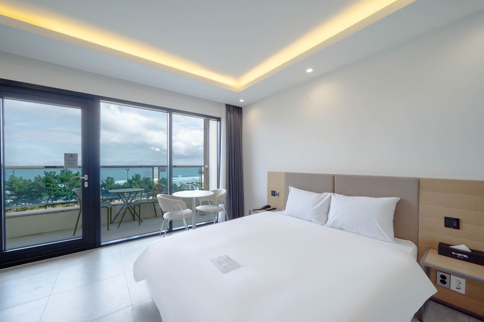 슈페리어 더블 오션 - 욕조없음(리뉴얼 객실ㅣ12평ㅣ파노라마 오션뷰ㅣ야외테라스) 주중조식