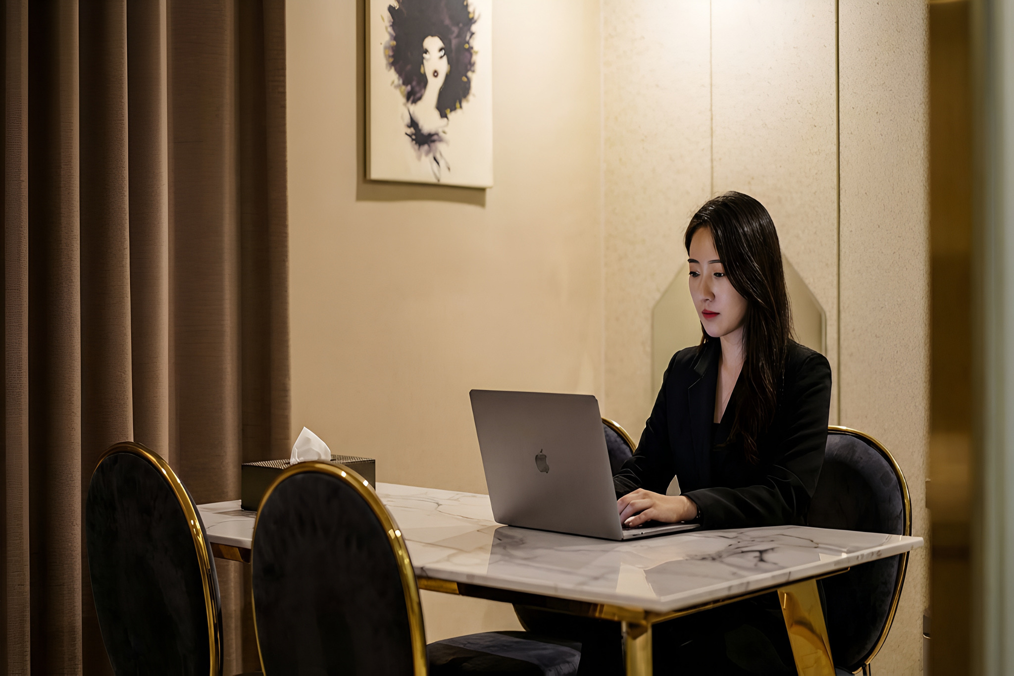 room detail thumbnail 2