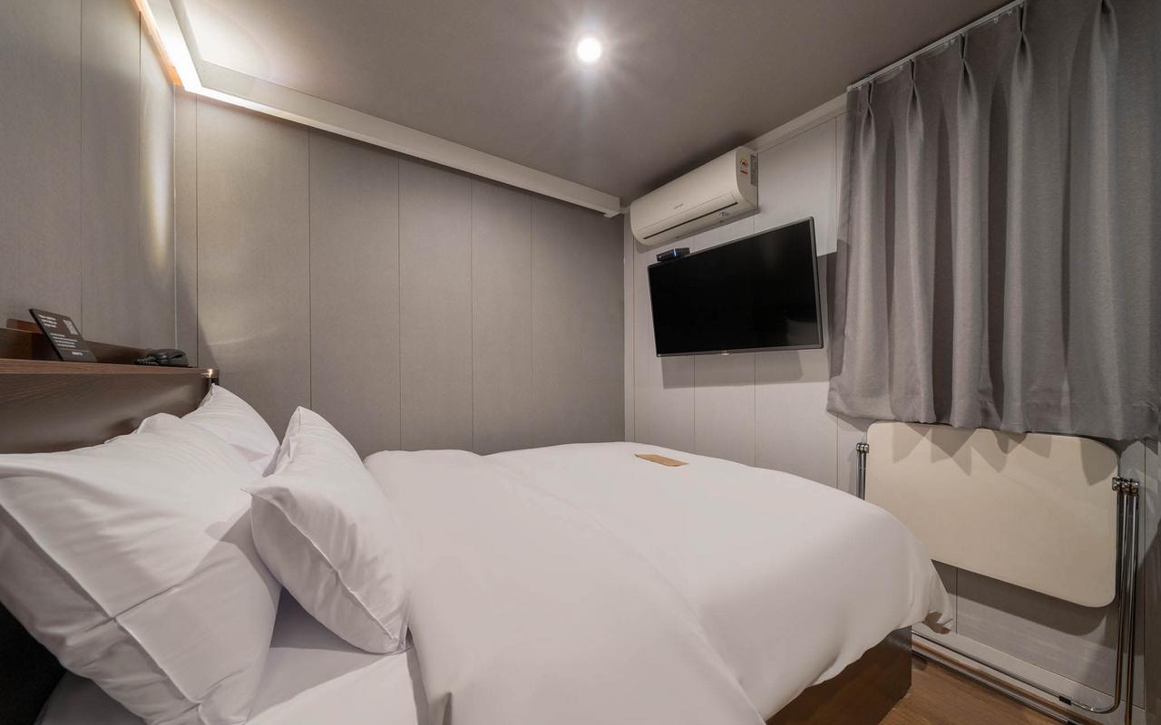 신촌 URBAN HOTEL&PLAY 신촌직영점 사진