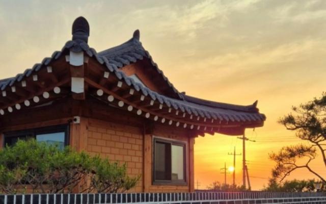 화성 궁평한옥채