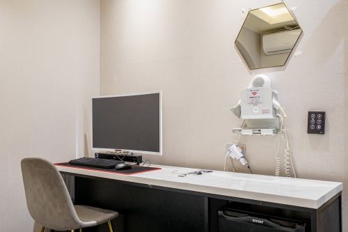 room detail thumbnail 1