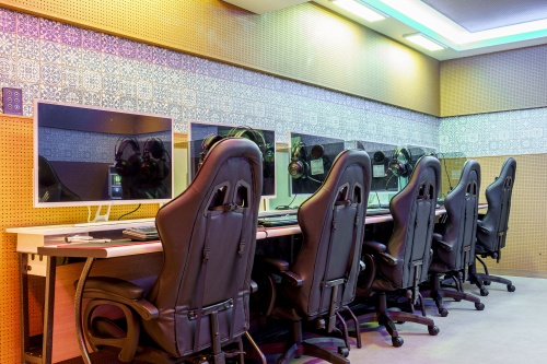 room detail thumbnail 2