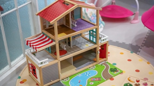 room detail thumbnail 1