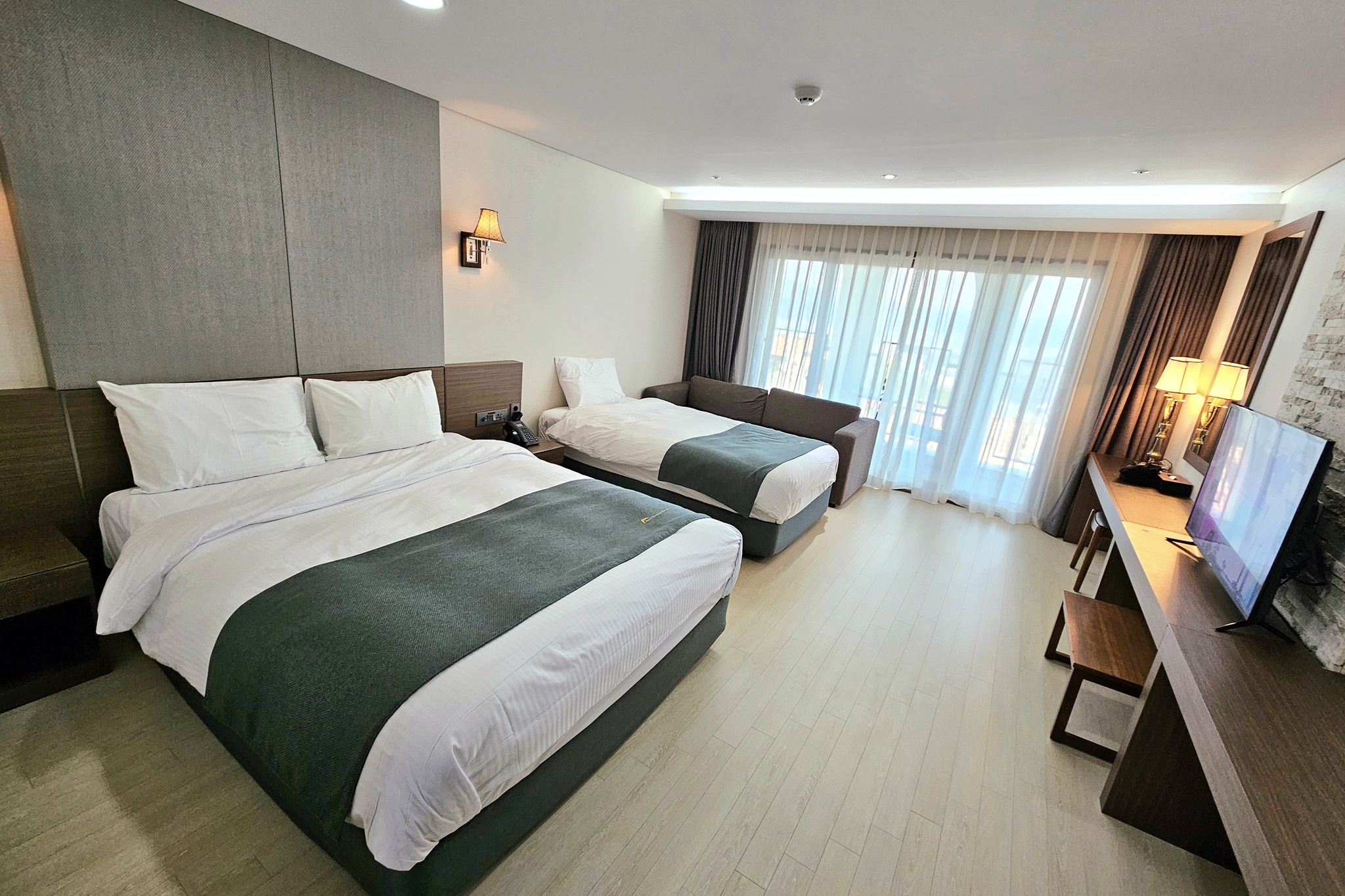 디럭스 트윈(Special Offer, 호텔형★)