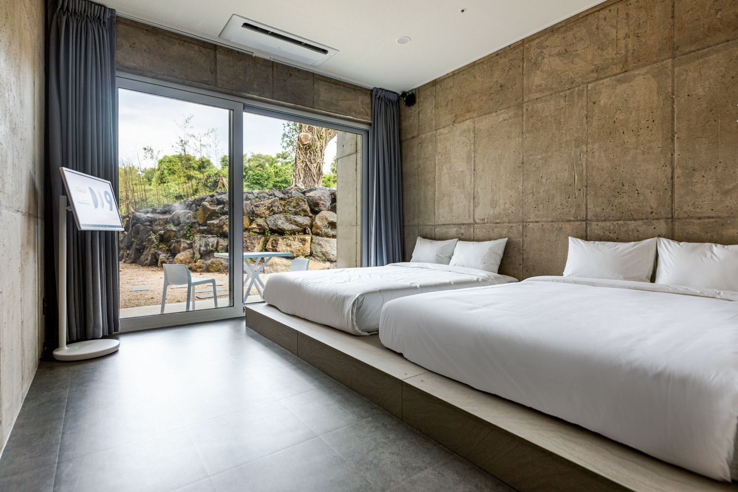 랜덤배정 리조트(야외온수풀무료)