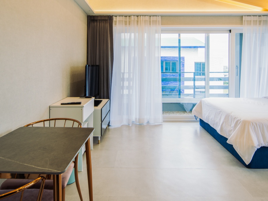 형제동302			 			(2인에서 3인까지 묵을수있는 객실입니다.			 			)