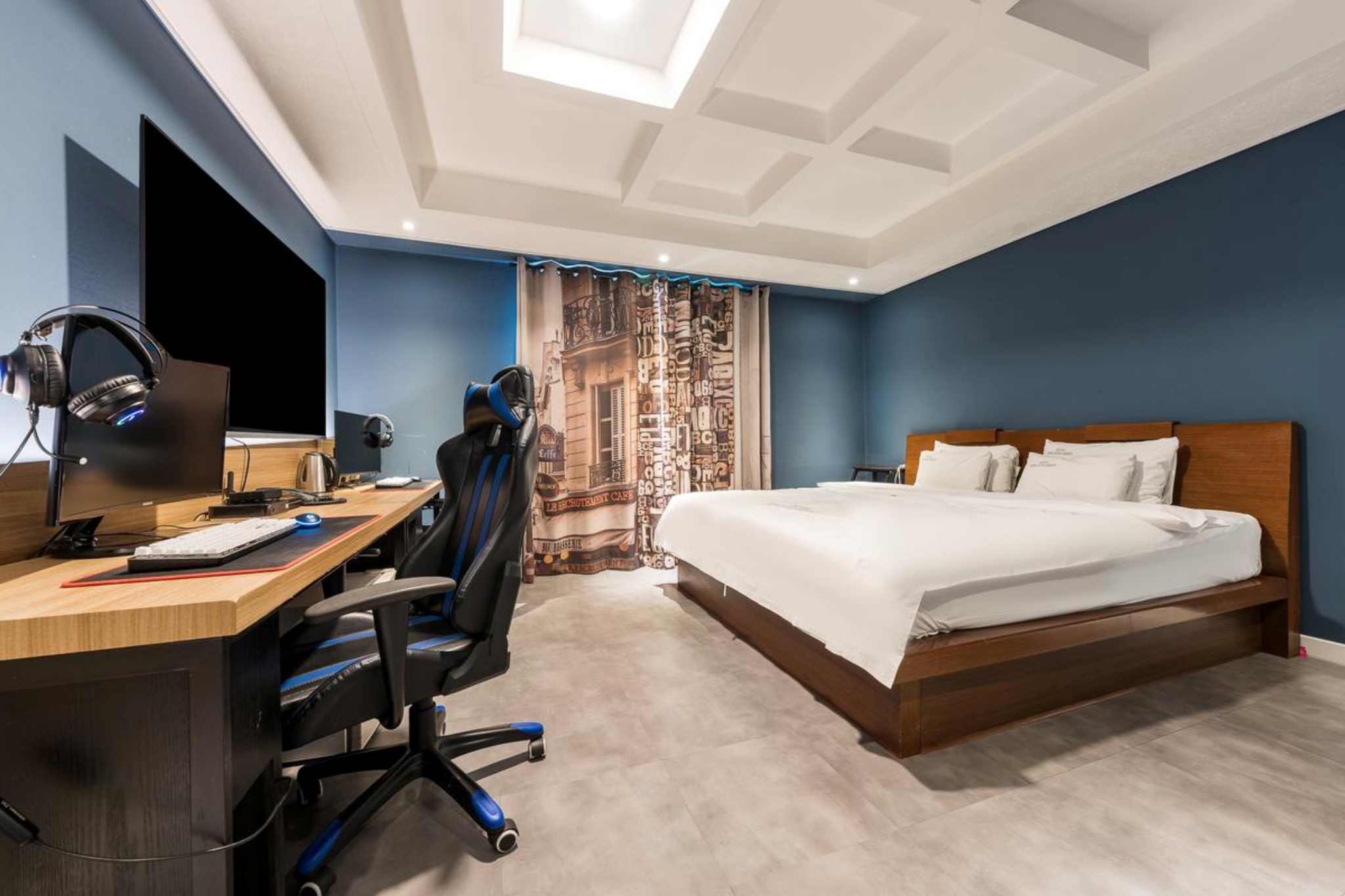 room detail thumbnail 0