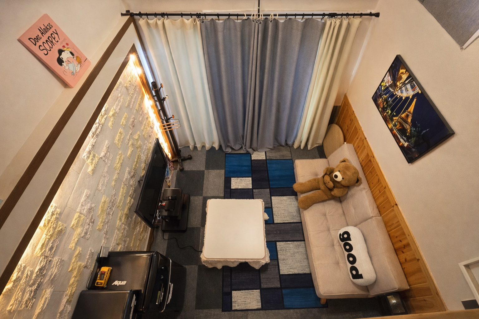 room detail thumbnail 1