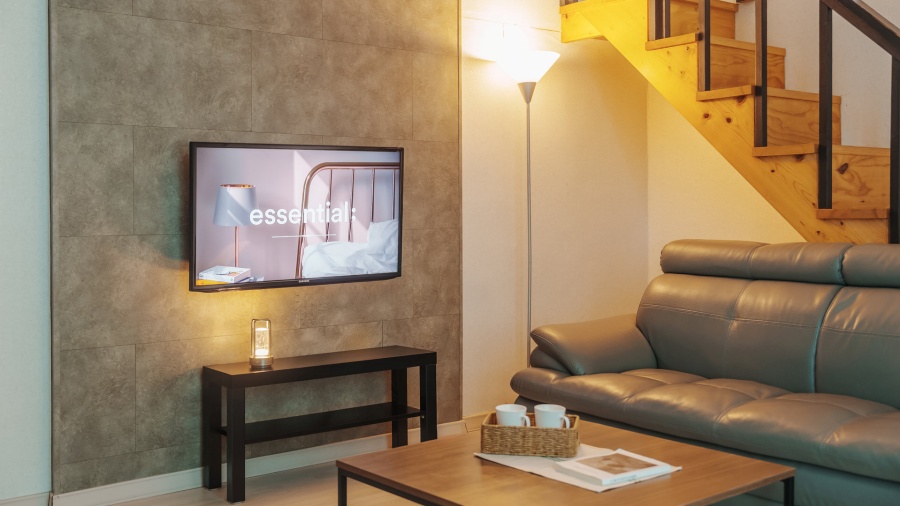 room detail thumbnail 2