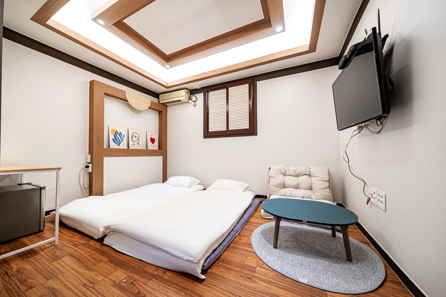 room detail thumbnail 0