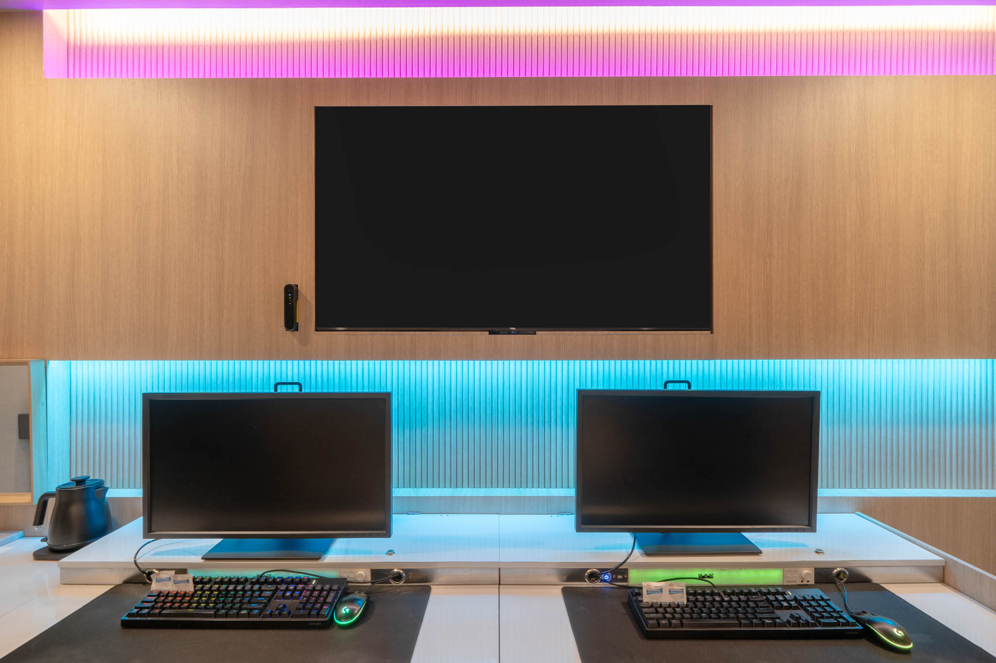 2인실/시그니처-도보특가, 조식+라운지드링크 포함(흡연가능, 2PC, RTX4070)