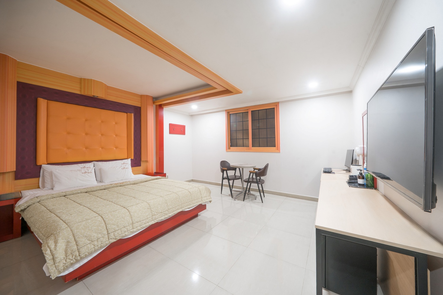 일반실(전객실 욕조&비데설치/넷플릭스/게임가능 노하드PC 설치)