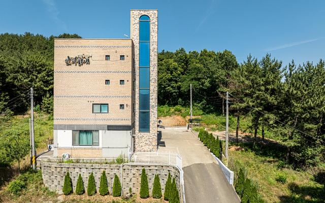 당진 언덕위에펜션