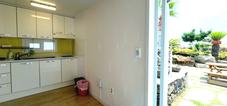 제주 우도피아펜션 썸네일2