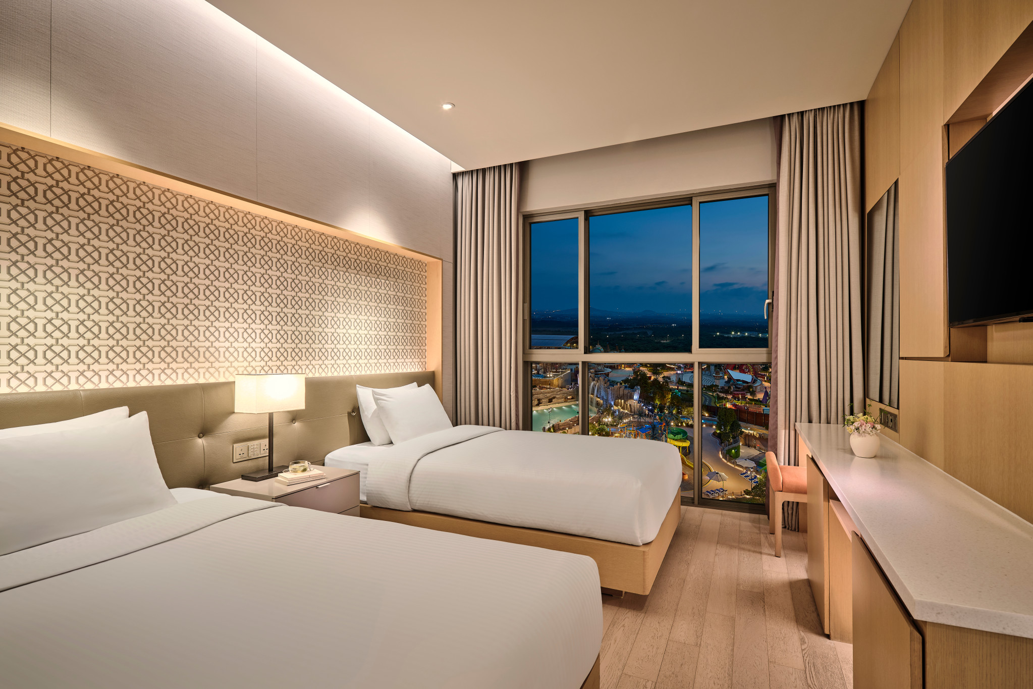 슈페리어 트윈(라이브특가★신화테마파크빅3+신화 워터파크+관광지 이용권 1+1)