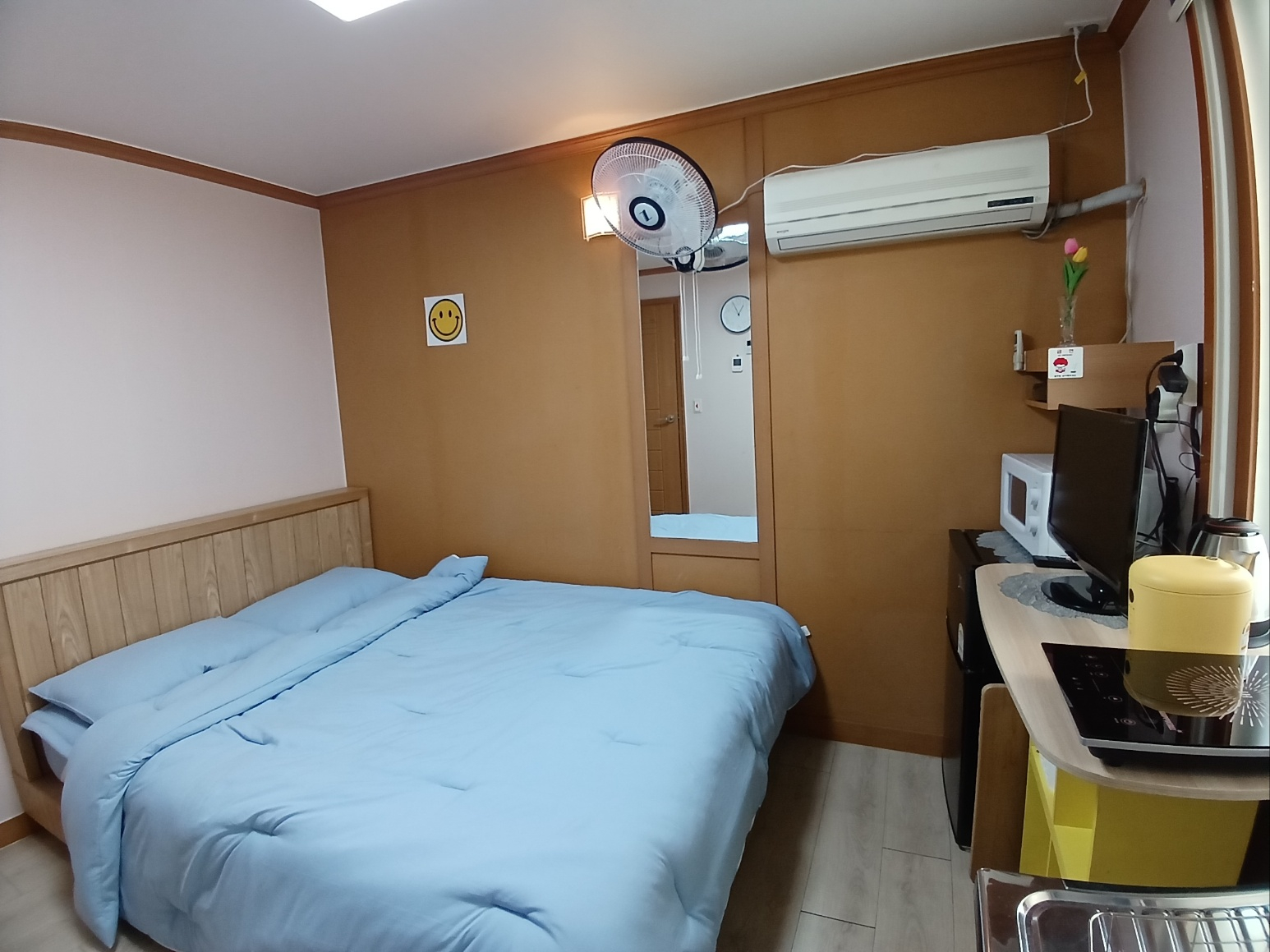 room detail thumbnail 0