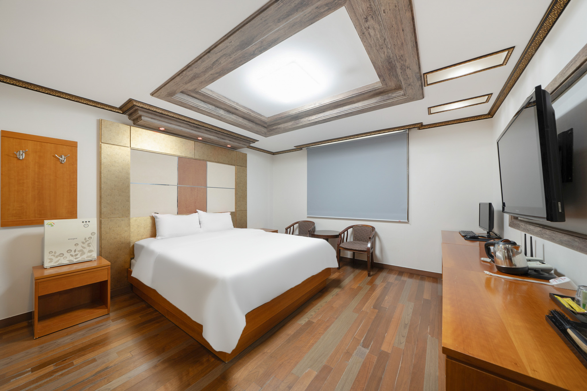 room detail thumbnail 0