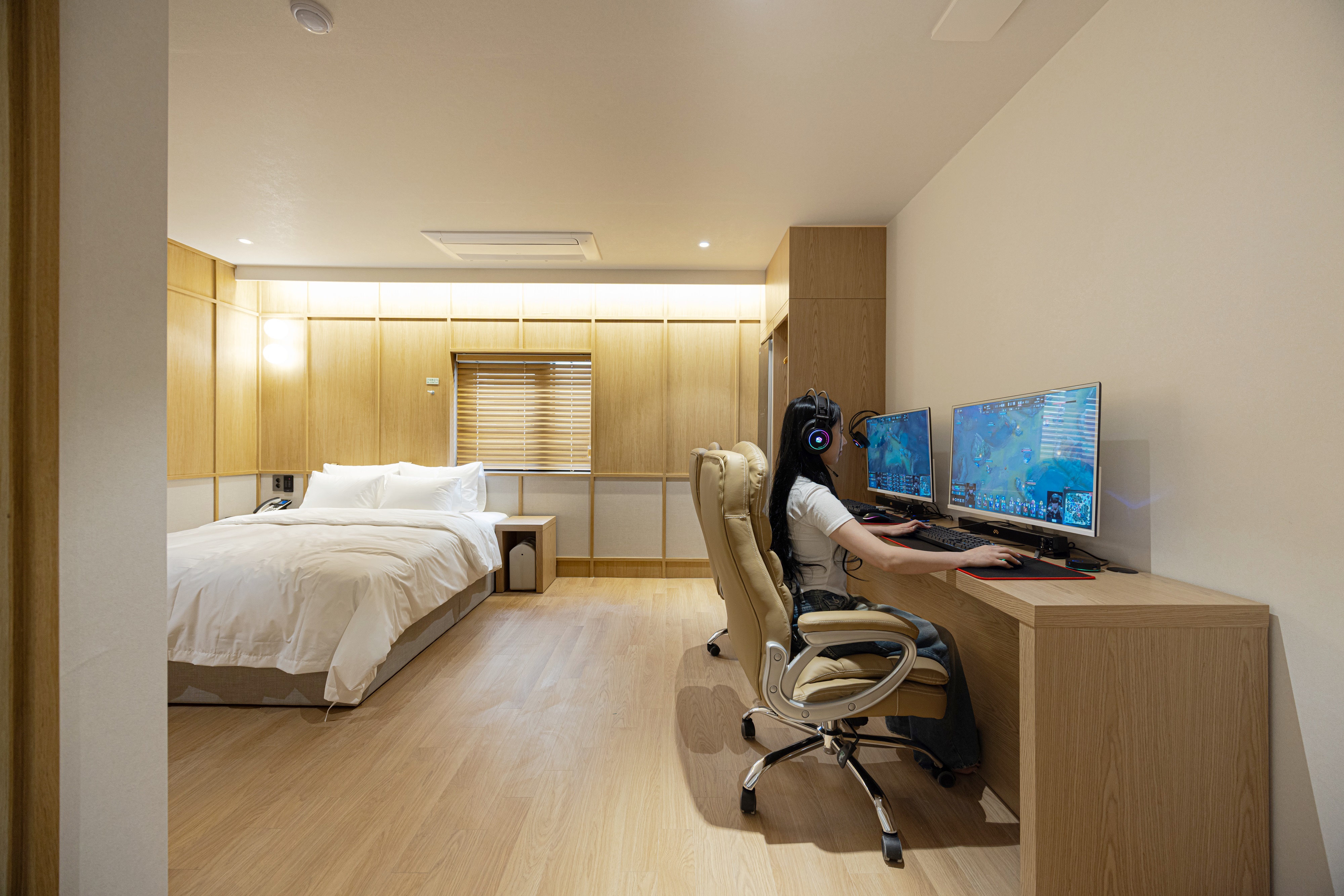 room detail thumbnail 0