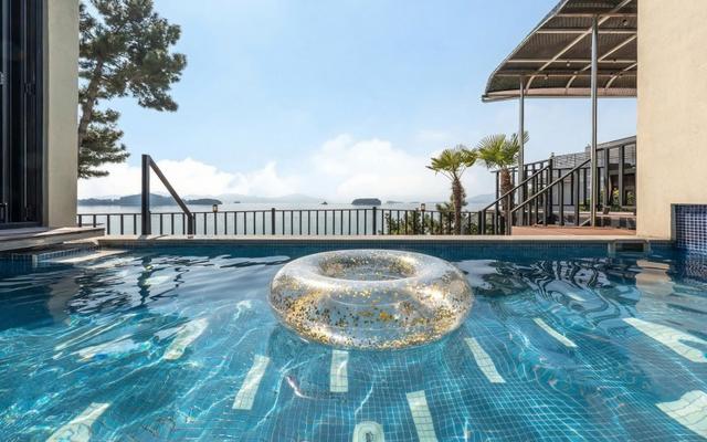 사천 아라독채풀빌라