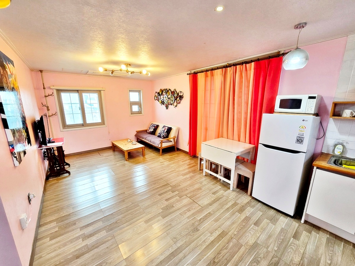 부산 라메르펜션 썸네일2