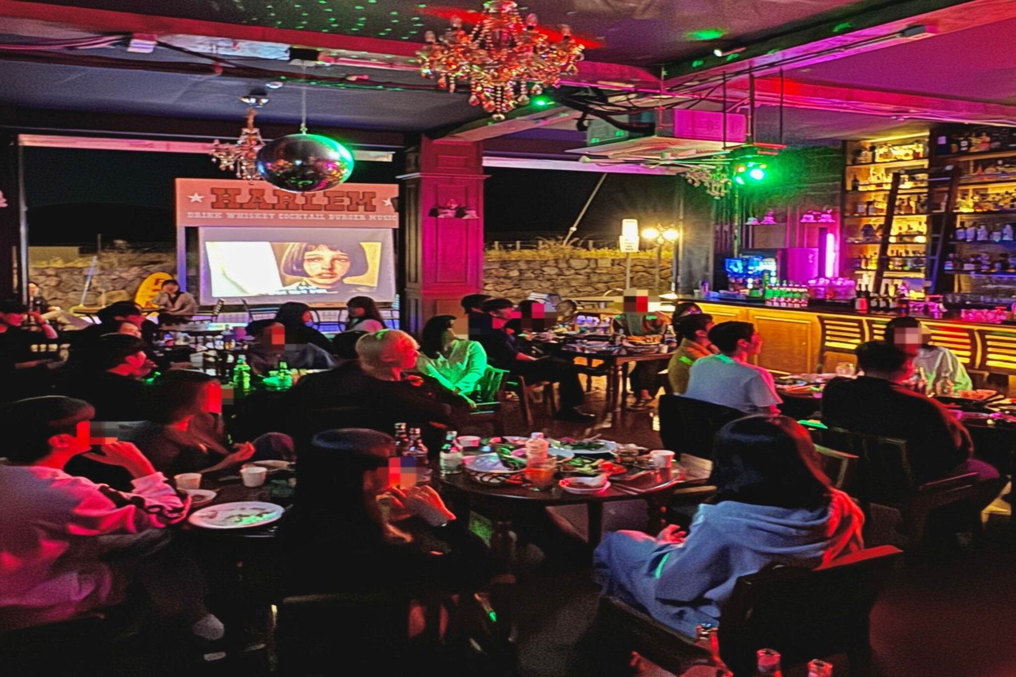  초특가이벤트  6인여자도미토리(파티필참)(파티필참 상품이며 파티는 별도 신청하셔야합니다.)