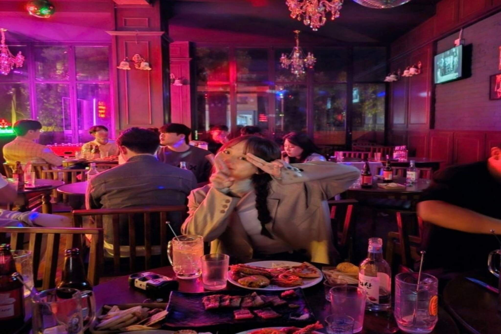  초특가이벤트  파티션여성4인실(파티필참)(파티필참 상품이며 파티는 별도 신청하셔야합니다.)