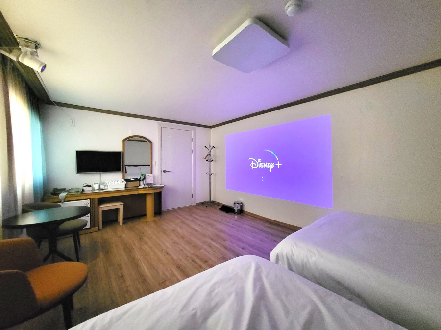 Movie & 패밀리 트윈(삼성프리스타일 빔프로젝트,넷플릭스,디즈니+,티빙 무료이용가능)