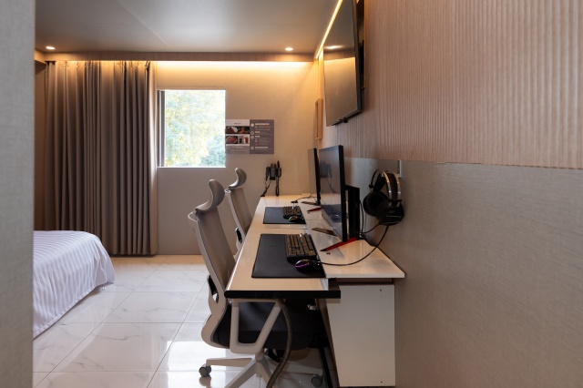 room detail thumbnail 1