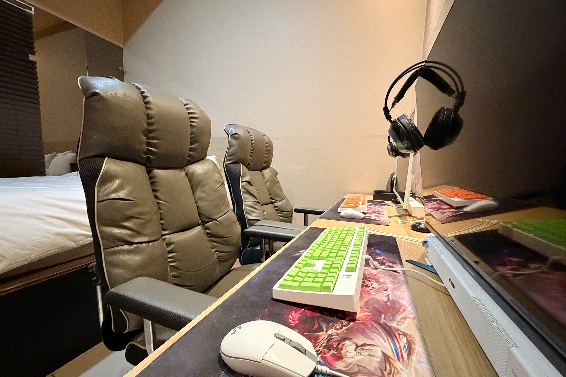 room detail thumbnail 0