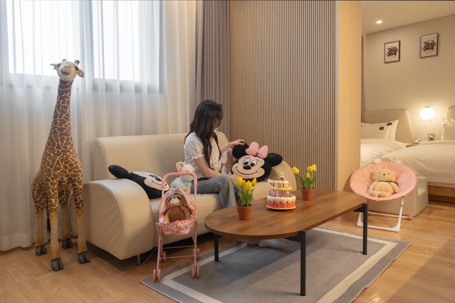 room detail thumbnail 1