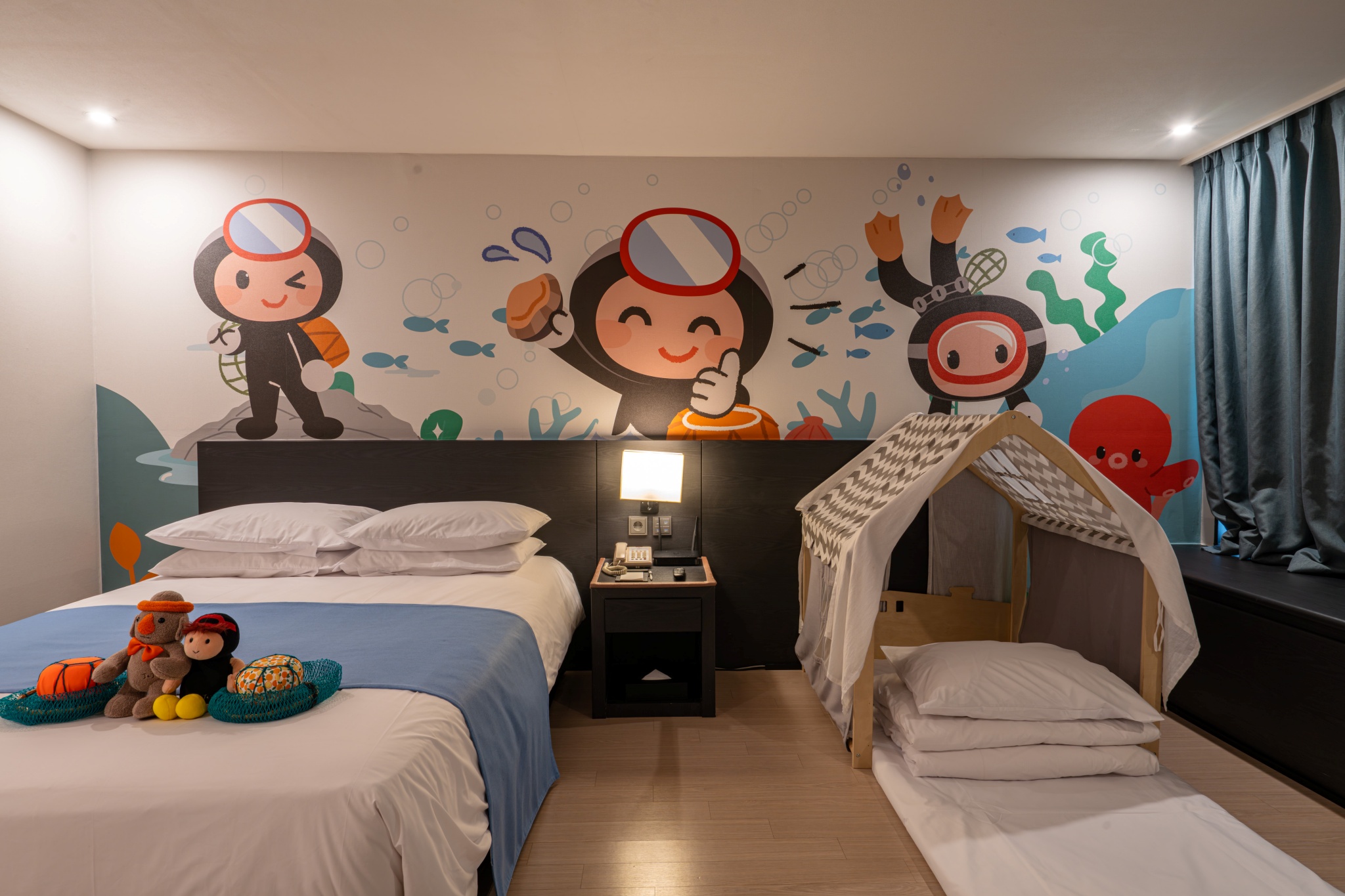 room detail thumbnail 1