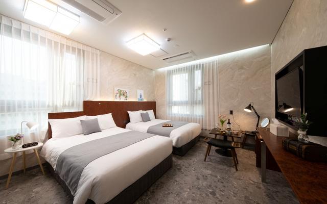 종로(동묘앞역) HOTEL DM