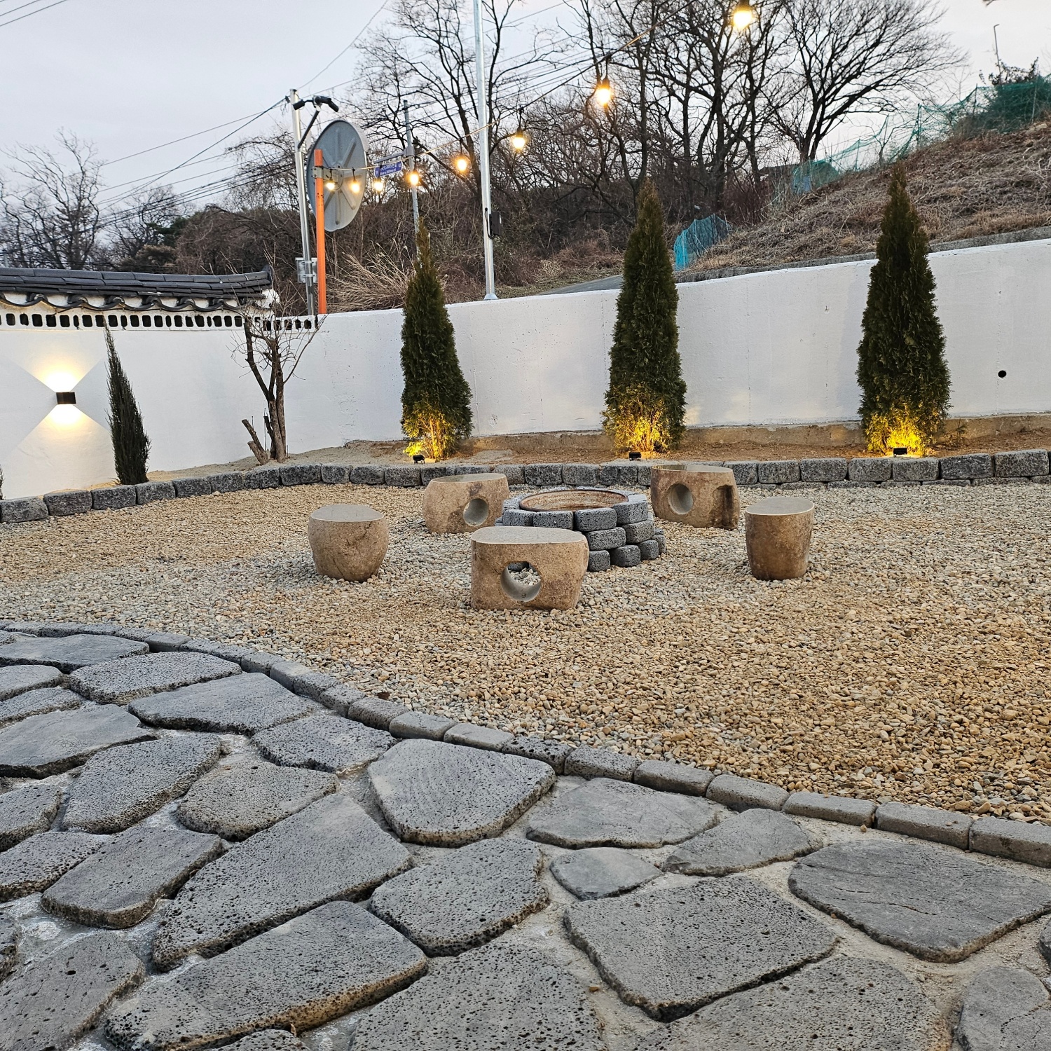 https://yaimg.yanolja.com/v5/2026/03/26/08/69c4e815ebca62.70952980.jpg