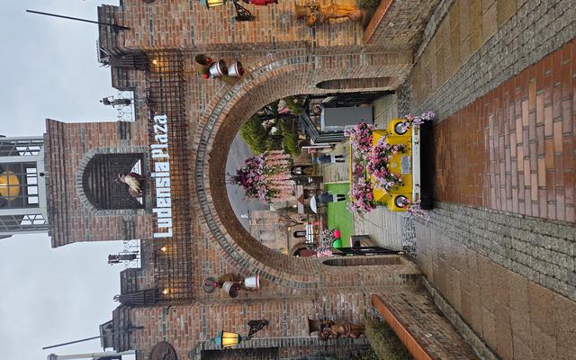 리뷰 대표 이미지