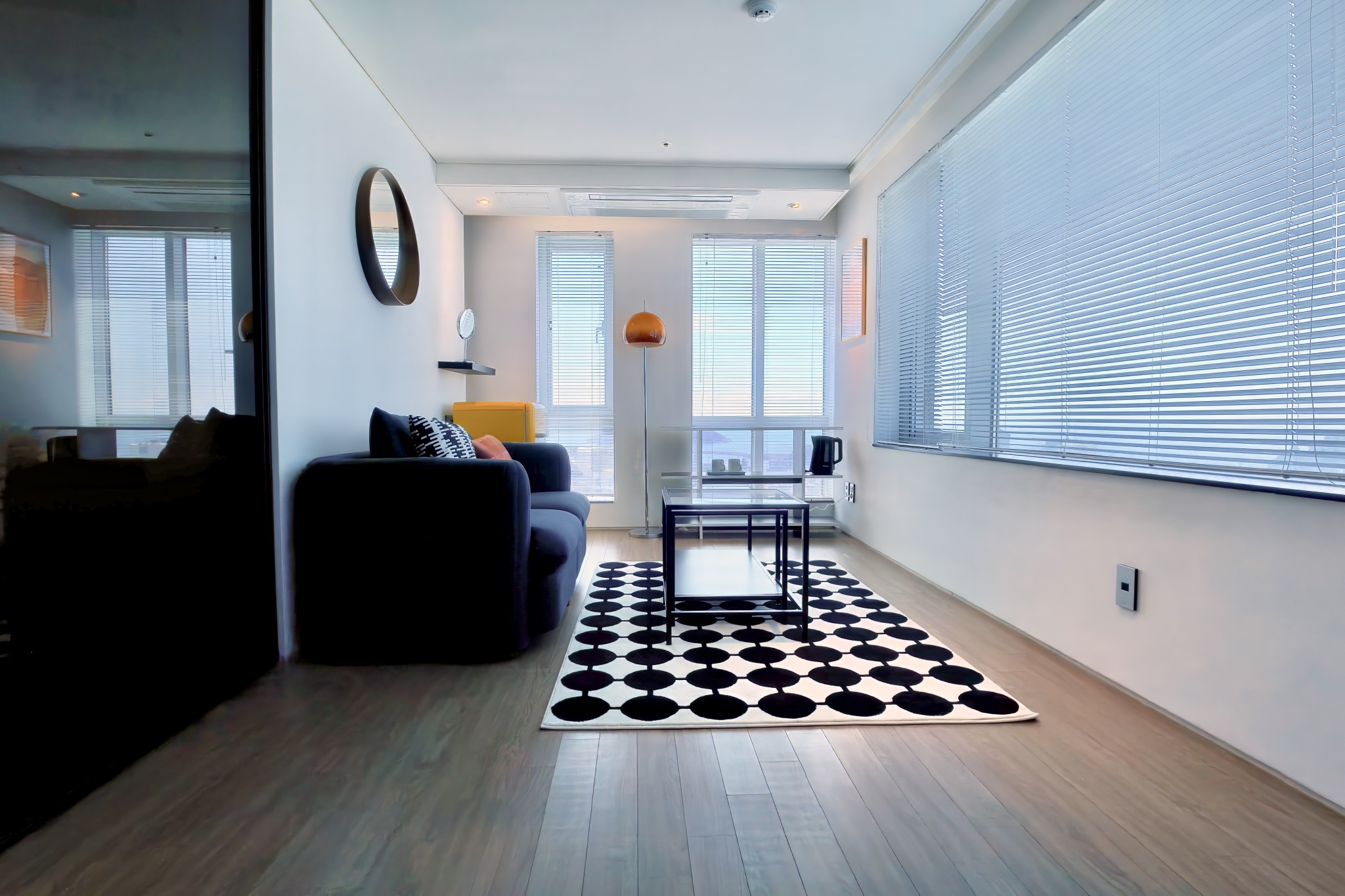 디럭스 트윈 오션뷰 → 오션라운지 스위트-고층(한정 수량★룸UP 초특가)