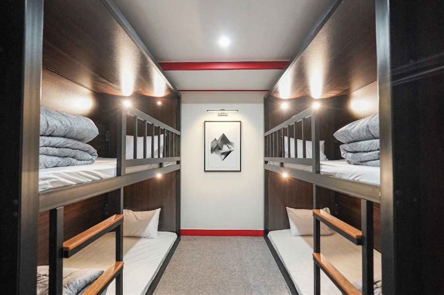 4인 여성도미토리4(랜덤배정)(안전하고 편안한 여성 전용 쉐어룸)